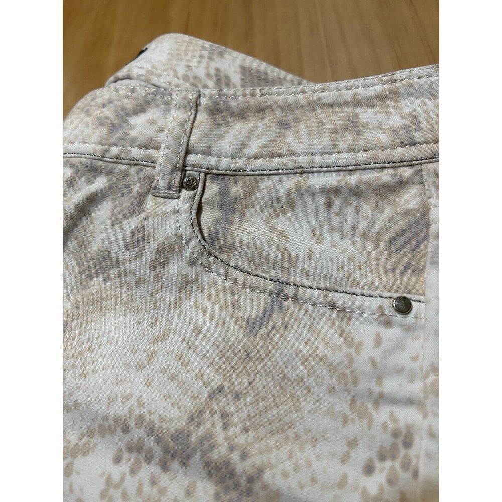 White House Black Market Women 2R Snake Print Slim Leg Pant Mid Rise Stretch - Picture 4 of 4